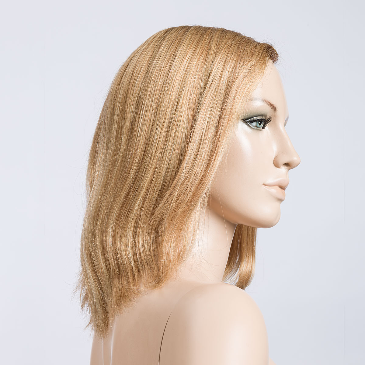 Peruecke breeze in der Farbe sandyblonderootedbs