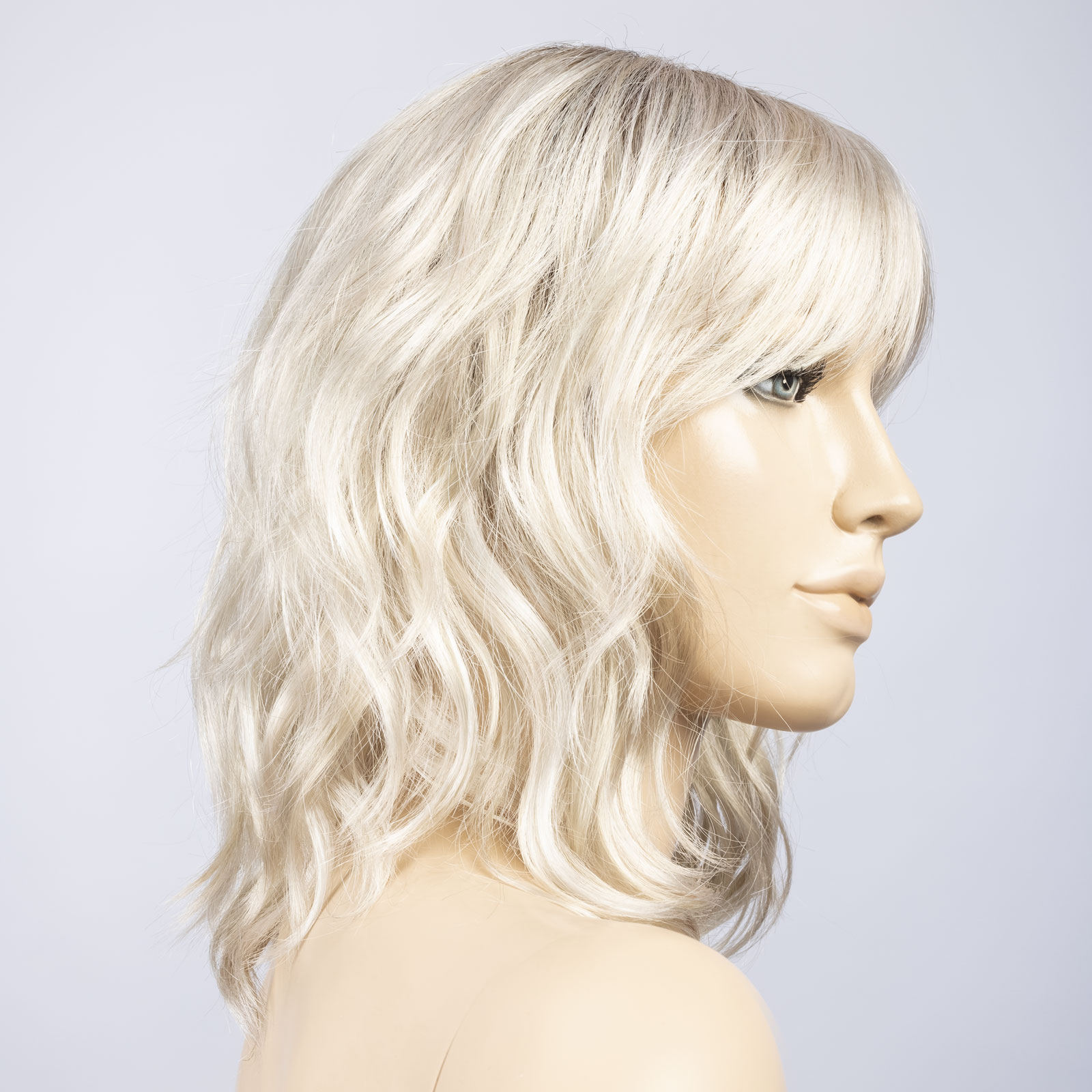 Peruecke perla in der Farbe platinblondeshadbs