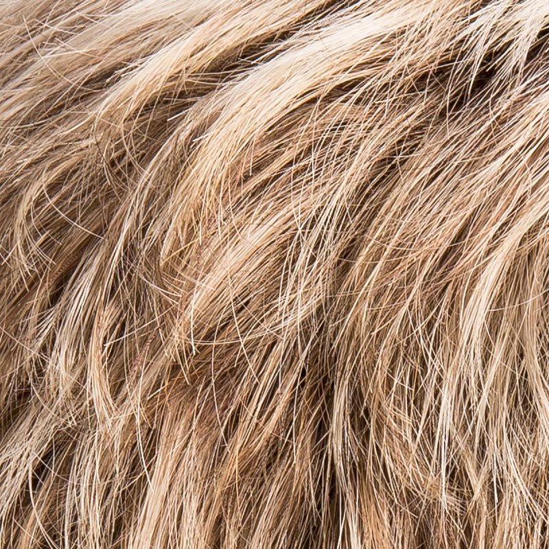 Peruecke foxy in der Farbe sandmultirooted